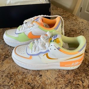 Womens Air Force 1 Shadow size 6